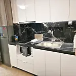 Riana Dlx شقة
