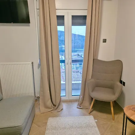 Riana Dlx Apartment Kastoria