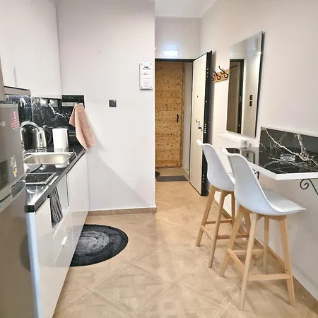 Riana Dlx * Kastoria